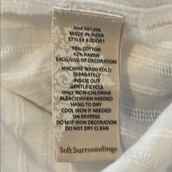 Soft Surroundings embroidered and beaded Blouse - Picture 11 of 14